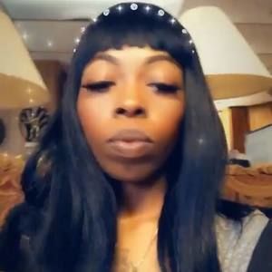 Meet your Posher, Malika